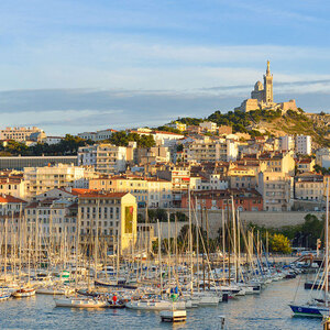 Parkplatze Alter Hafen In Marseille Buchen Sie Zum Besten Preis