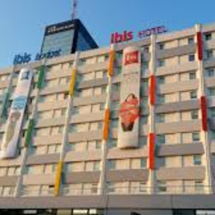 IBIS PARIS PORTE DE BAGNOLET Hotel Parking (Overdekt) in ...