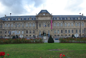 Parkings Musée de Sèvres à Sèvres - Réservez au meilleur prix