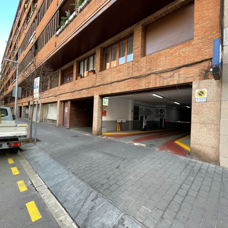 Parking Public LEGALITAT (Couvert) Barcelona